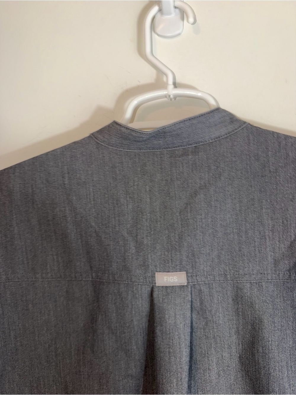 FIGS Rafaela Oversized Scrub Тор - Graphite FIGS medium - Picture 7 of 7